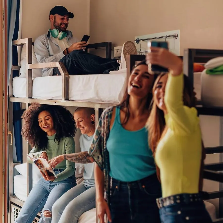 Bposhtels Las Vegas Hostel